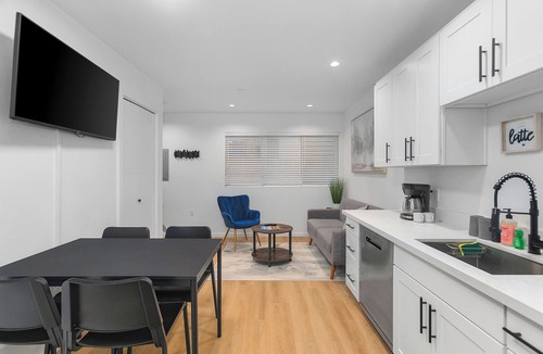 Atlantic Apartment | The Cloudbreak Townhome