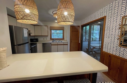 Ocean Sands Cottage | The Half Shell, Oceanside Beach Cottage, 6 min walk to beach