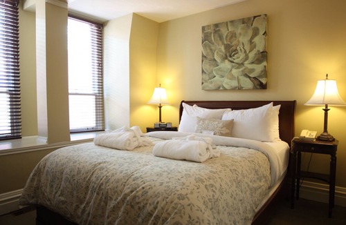 Downtown Halifax Hotel | The Halliburton