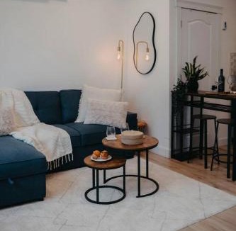 Barrie House | The Hideout