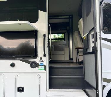 Parkland Other | The Magic Motor Home