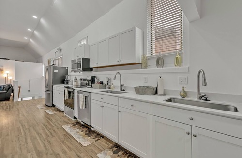 Columbia City Apartment | The Nest At Columbia City