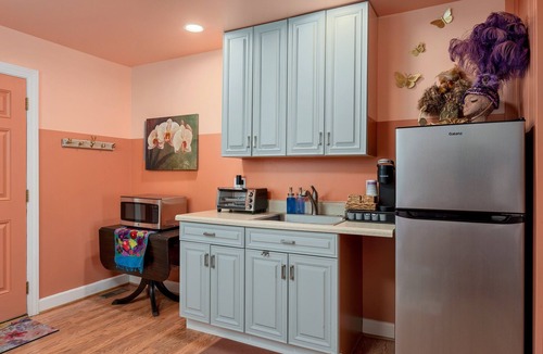 Wilmington House | The Salty Peach, A Sweet Retreat