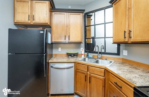 Alyeska Apartment | The Snow Raven Alaskan Retreat
