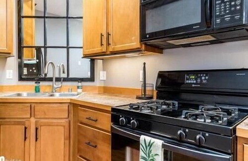 Alyeska Apartment | The Snow Raven Alaskan Retreat