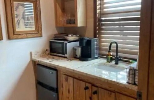 Folsom Apartment | The Stables at Giddy Up Folsom Western A