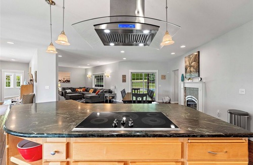 Leavenworth House | The Tyrolean: Pool, Hot Tub & Ski Hill Charm
