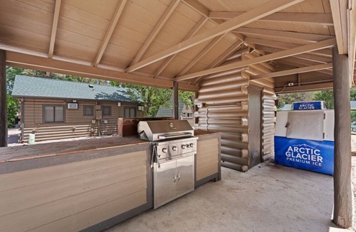 Colorado Springs Cabin | Timber Lodge Cabin #8