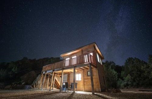 Kanab House | Tiny home with panoramic views & excellent stargazing