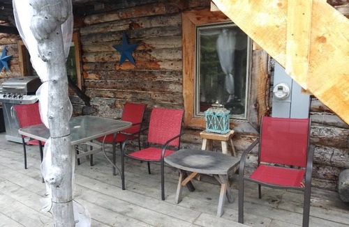 Copper Center Cabin | Tonsina Creek Whispers Lodge Waterfront Paradise with Kitchen Full Bath & Wi-Fi