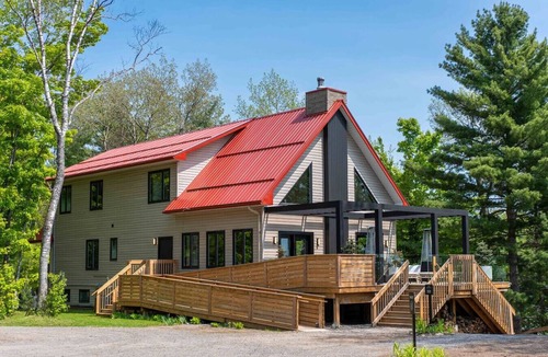 Algonquin Highlands Cabin | Tranquil Waters at Dimensions | Cabin Two | Meals Included