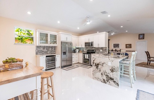 Boynton Beach House | Tropical Oasis W/Heated Pool 2 miles to the Beach
