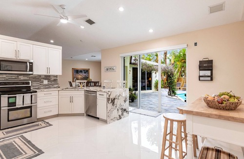 Boynton Beach House | Tropical Oasis W/Heated Pool 2 miles to the Beach