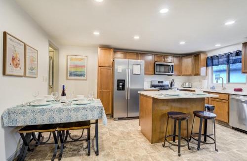 Central Colorado Springs House | Two Homes with 2 Hot Tubs & Game Room! Sleeps 10!