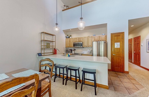 Willow Grove Condo | Two-story, riverfront condo with balcony & fireplace - close to everything