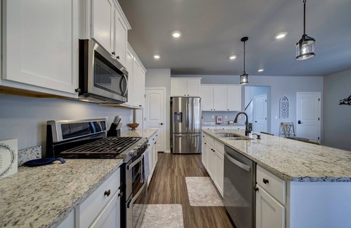 Peregrine House | Updated 5BR Home | Perfect for Families & Groups