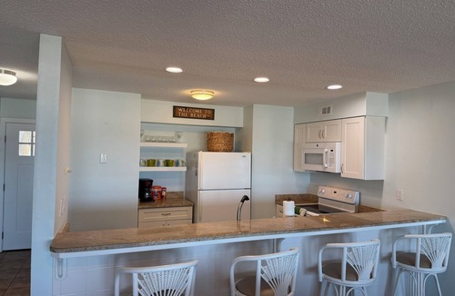 Topsail Beach Condo | Updated OCEANFRONT Queen's Grant 3 Bedroom-Pool, Boat Ramp, Dock, Sleeper Sofa