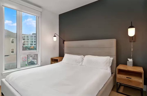 Minor Hotel | Urban Oasis, Sleek, Modern, Perfect Location - SOLIS Capitol Hill, Near it All!