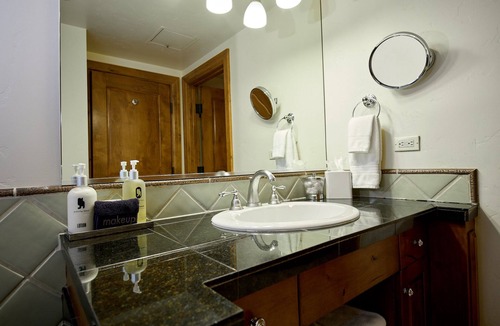 Vail Hotel | Vail Mountain Retreat w/Gym Access | 0.8 mi to Adventure Ridge
