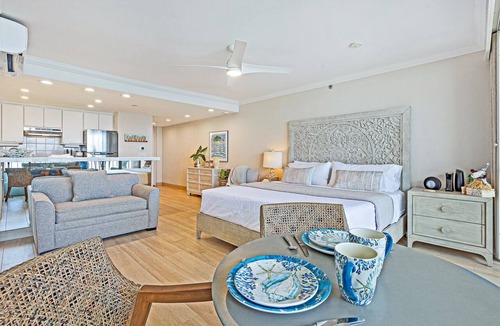 Kahana Condo | Valley Isle Resort #707 - Vacation West Maui - Beachfront Luxury