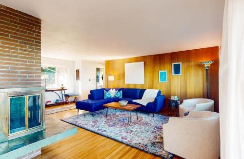 South Colby House | Vashon Island Retreat