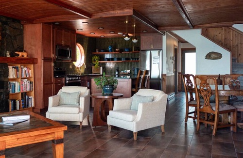 Lowell Point Villa | Vessel Beach House - Starboard, Beachfront Retreat Sleeps 6