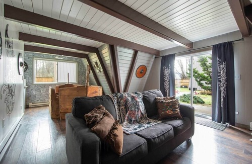 Ocean Shores Villa | Viking 2-story Villa Near Beach