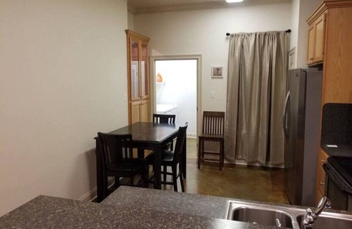 Pine Grove Apartment | Villa 1, spacious townhouse in Tickfaw, LA