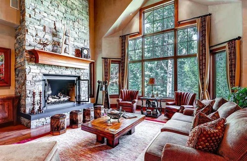 Village Walk Apartment | Village Walk 55