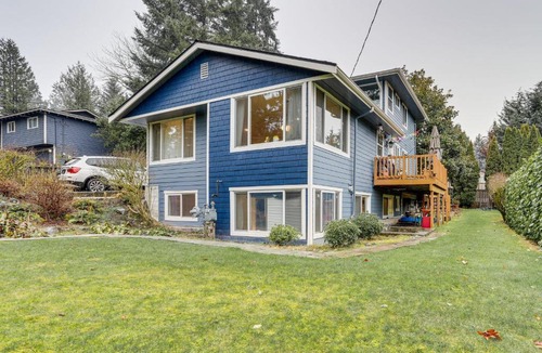 Viewpoint Apartment | Walk to Beach & Lake Access: Cozy Redmond Apt!