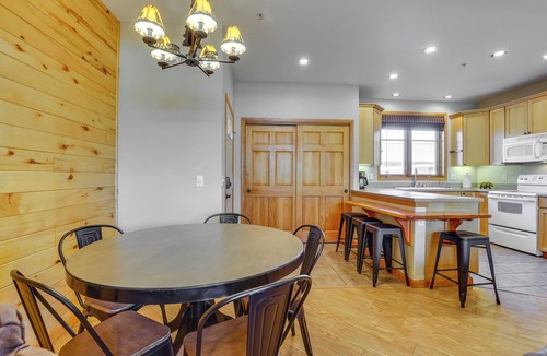 Grand Lake Apartment | Walk to Main Street: Grand Lake Condo w/Patio