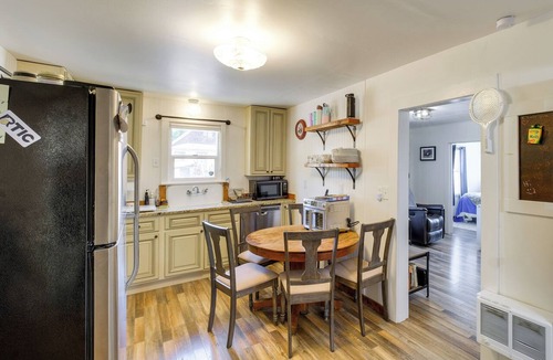 Cle Elum Cottage | Walk to Shops & Eats! Central Cle Elum Escape