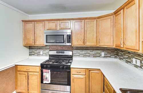Fall River Condo | Walk to Waterfront: Cozy Fall River Condo