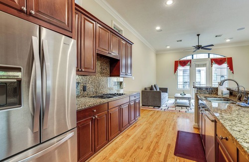 Neartown House | Walkable + Group-Friendly: Houston Home By Stadium