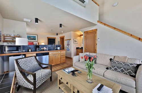 Langley Condo | Waterfront 2 bedroom condo - private deck offering spectacular views