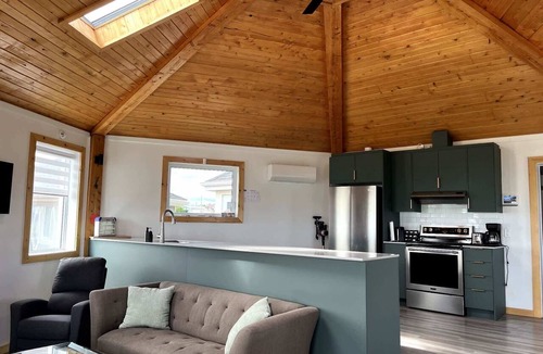 Bonaventure Ski Chalet | Waterfront & breathtaking view | Chalet du Phare