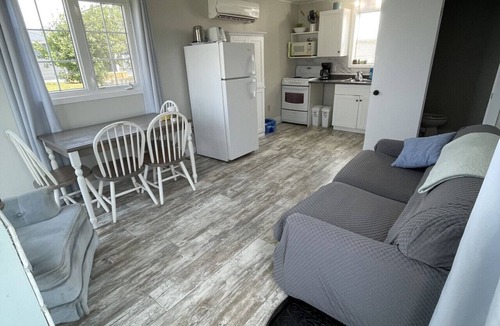 Summerside Cottage | Waterfront Getaway with RV Bunkie & Fire Pit