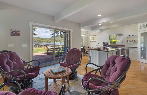 Friday Harbor House | Waterfront on protected Garrison Bay! View wildlife, enjoy the gourmet kitchen!