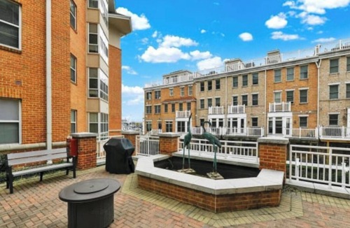 Federal Hill Condo | Waterfront property in Harborview