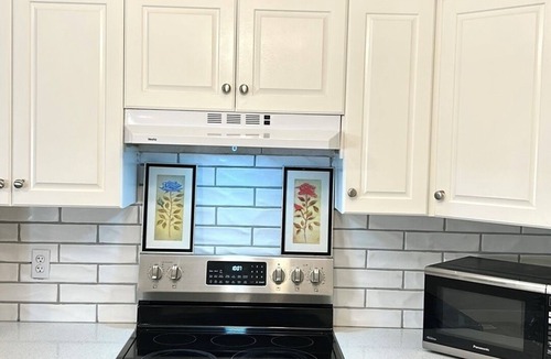 Coaldale House | Welcome - Available for booking 1Bed 2Bath comfortable Coaldale Home.