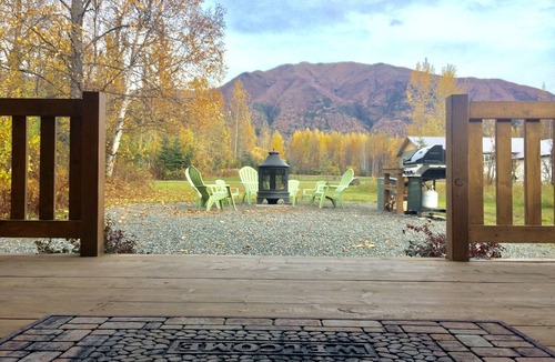 Fishhook Cabin | Welcome to the Fiddle Creek Cabin near Hatcher Pass, Alaska