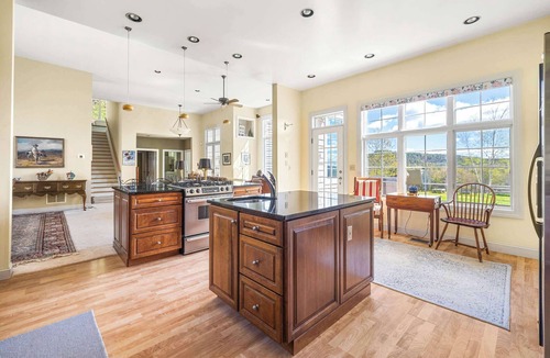 Jamaica House | West Hill Lodge | Private Estate 8 Min to Stratton