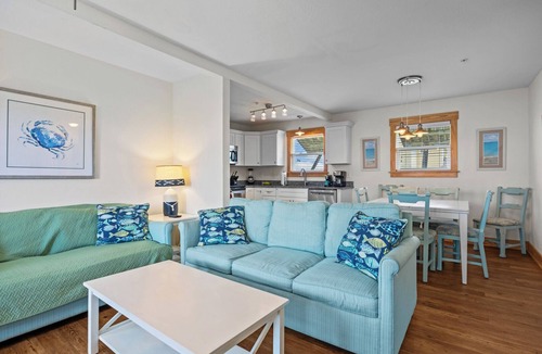 South Nags Head Cottage | Whalebone Oceanside 4 Bedroom Cottage D