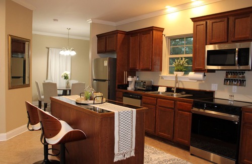 Hammond House | Whiskey Bizness