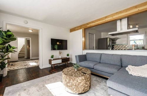 Veterans Park House | Whitewater Lodge-4units*nearDT