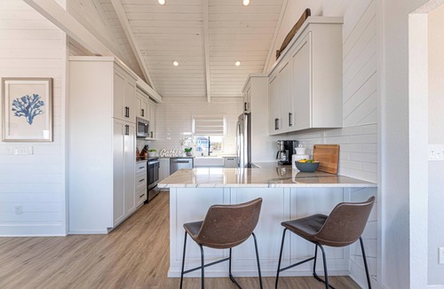 Ocean Sands House | Yeti V - Corolla, Ocean Sands, 50 Yards to Beach, Ocean View, Pool, Cabana, Hot Tub