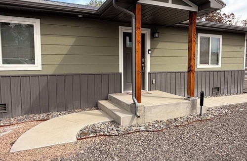 Delta House | Your Home Away From Home Quiet, Modern, & Open 1