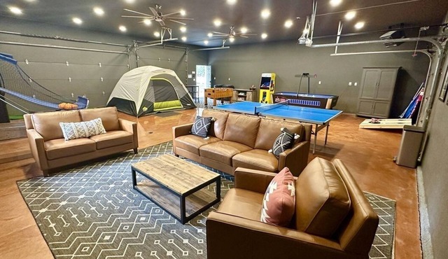 1PM Check-In+Pool Access | Affordable, Family Friendly+PetsOK | Lake Nearby