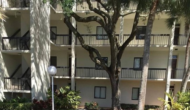 2 Bedroom Condo (321270) by Houzlet
