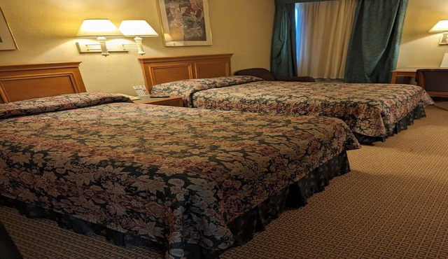 2 Full Beds|Non-Smoking